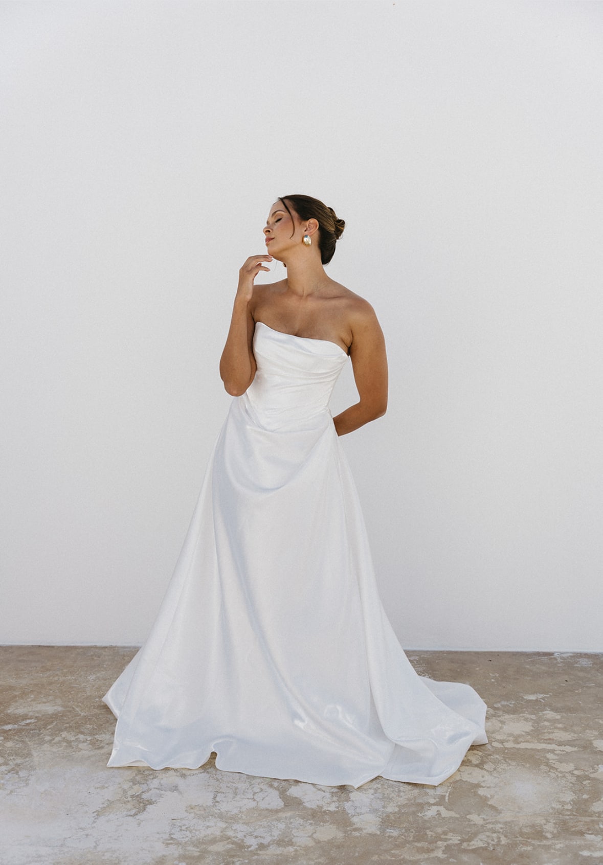 Aelia bridal gown, full editorial view