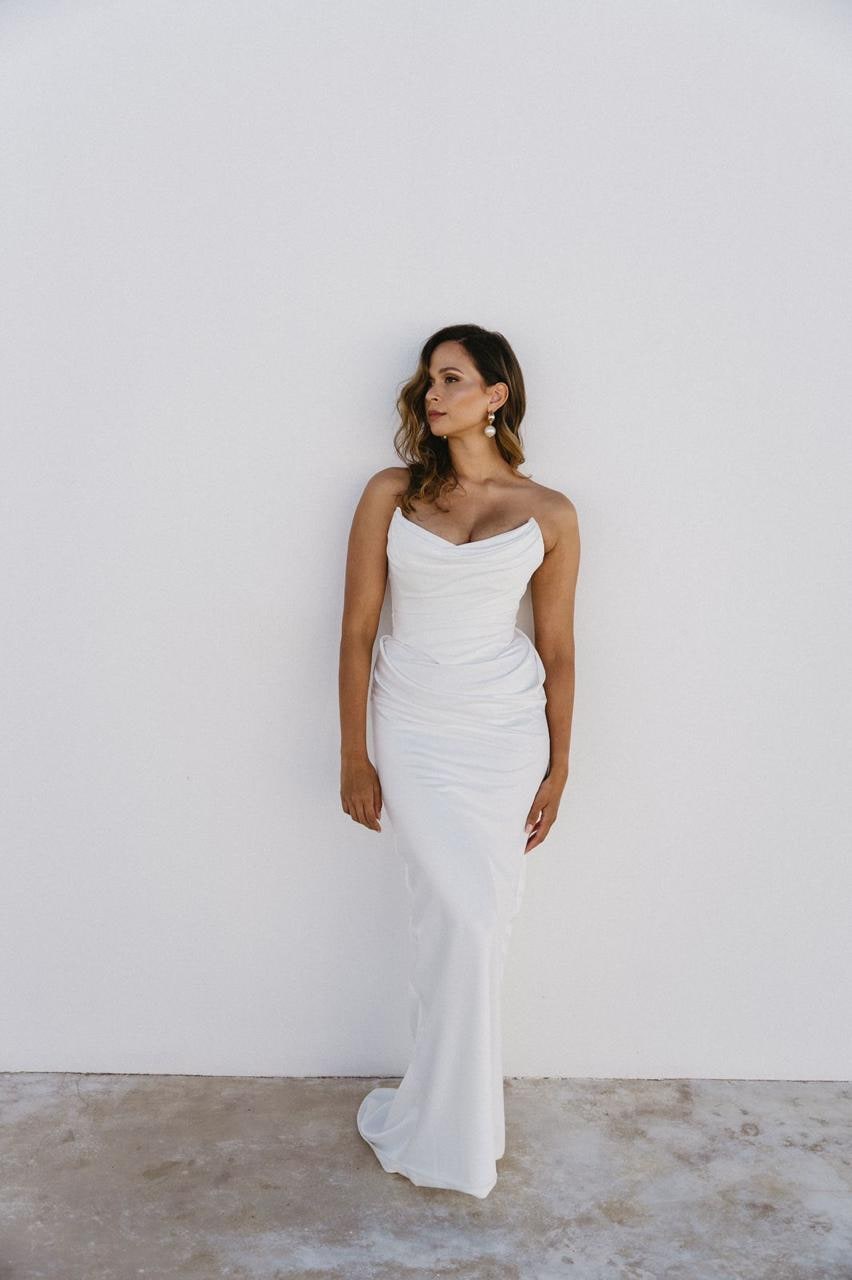 Lyra bridal gown, editorial view 2