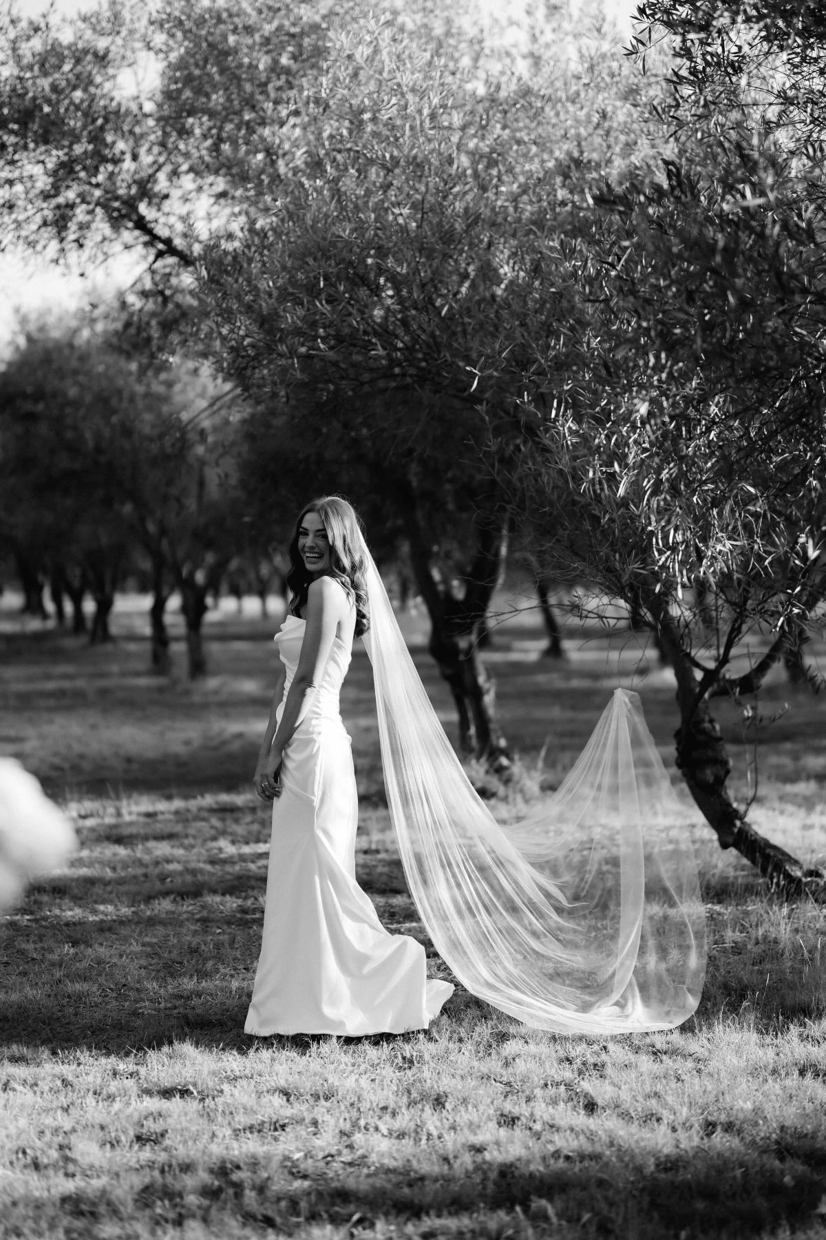 Nymph bridal gown, editorial view 8
